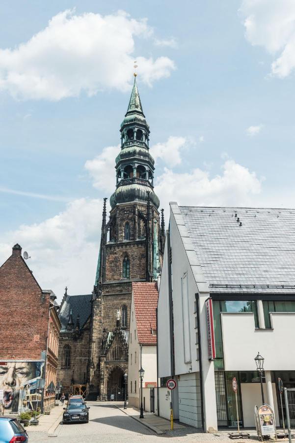 Apartmenthaus Am Dom Junior Suite Mit Parkplatz ツウィッカウ エクステリア 写真